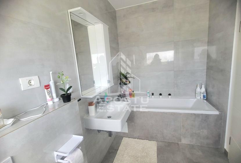 Triplex cu 3 camere,2 bai,mobilat si utilat,Dumbravita