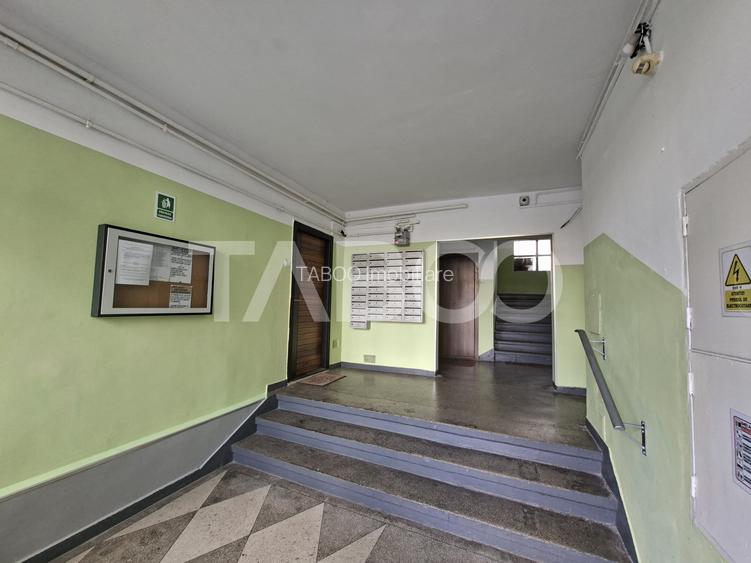 Apartament de vanzare cu 3 camere si balcon Mihai Viteazul numarul 23 - 20
