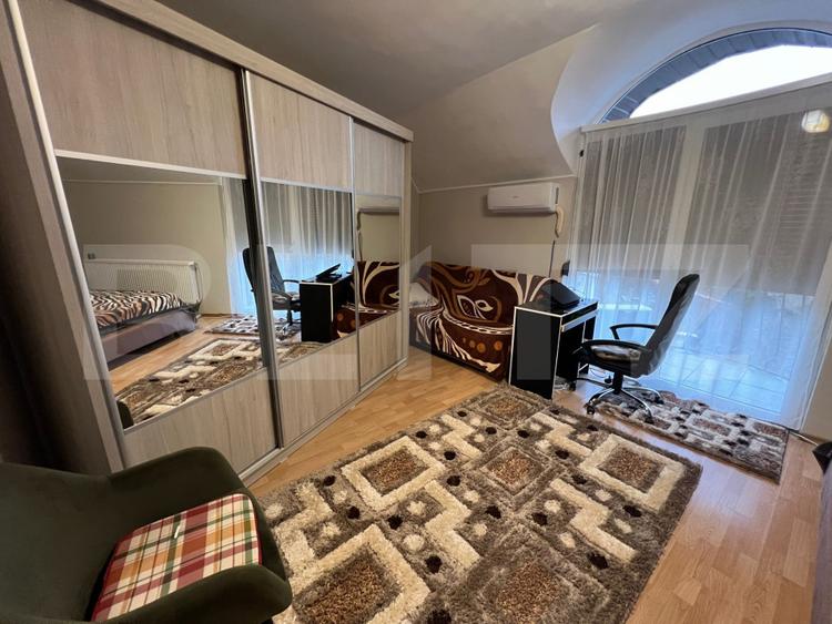 Casă spațioasă P+M, 6 camere, 236 mp, în cartierul Titulescu