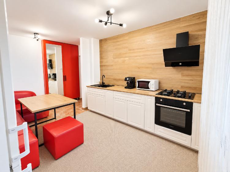 Vanzare apartament 3 camere, metrou Lujerului, renovat si reabilitat recent
