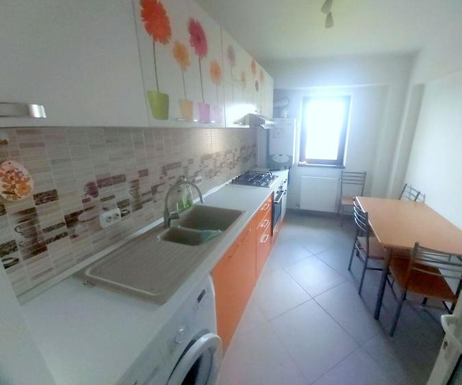 Apartament cu doua camere, decomandat - Bd. Unirii, scoala nr. 10