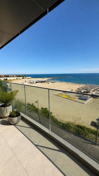 Apartament 3 Camere Premium  Faleza Nord  Vedere Frontală la Mare|Loc de parcare