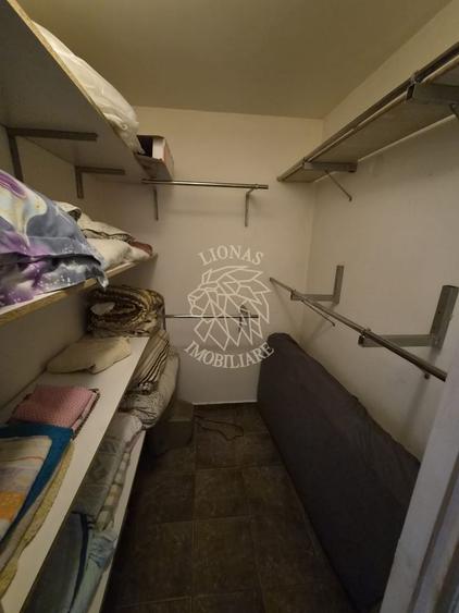 Apartament decomandat 2 camere 50 mp+2 balcoane-etaj 2-Zona Pompieri