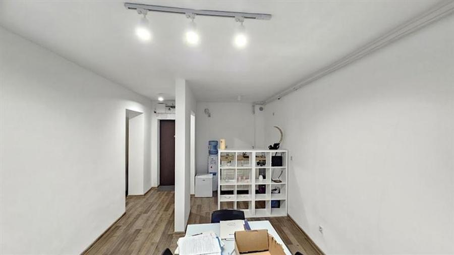 Vanzare apartament NOU 3 camere in Unirii cu parcare proprie.