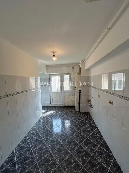APARTAMENT 3 CAMERE/ PIAȚA MIHAI// VITEAZUL //ETAJ 1 //DECOMANDAT - 7