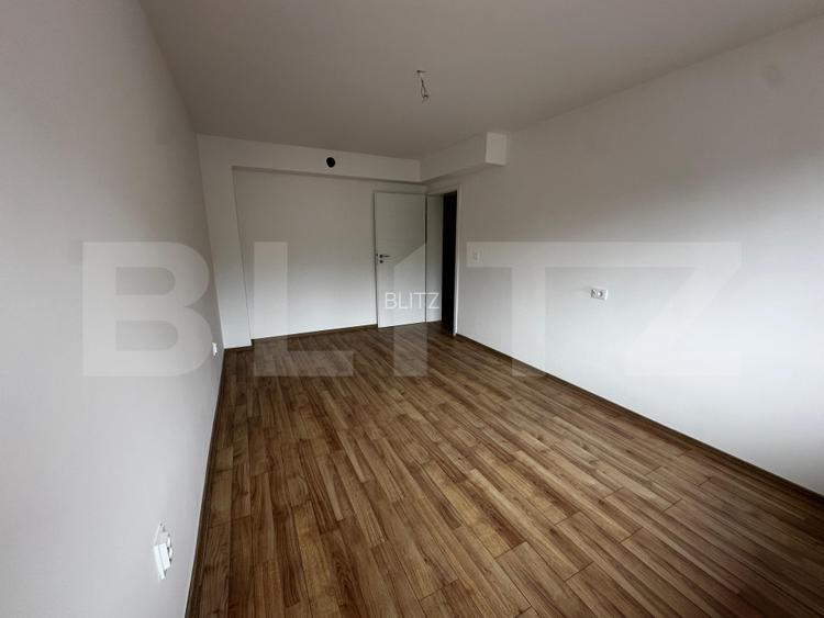 Duplex, curte 300 mp, strada Viitor - 18