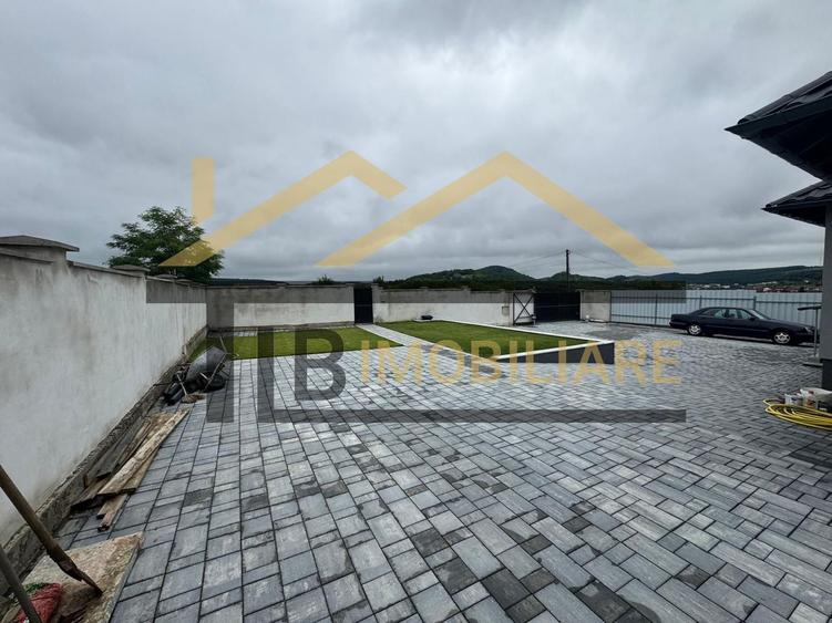 Casa de inchiriat, 130mp, 6 parcari, zona Boema