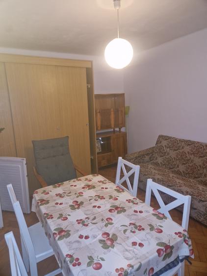 Apartament doua camere, decomandat, renovat