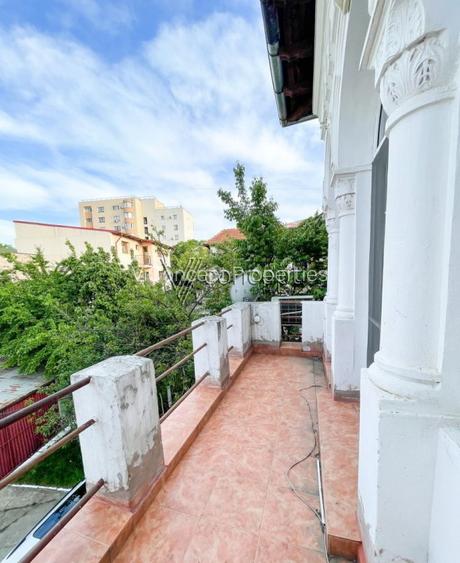 Apartament cu 4 camere in vila Piata Traian - 11