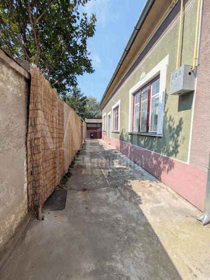 Casa 2 camere de vanzare in Velenta Oradea, Oradea