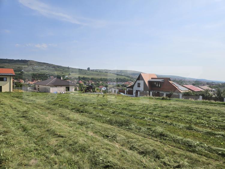 Terenul perfect! 1705 mp, pentru un duplex si o casa individuala, Chinteni!