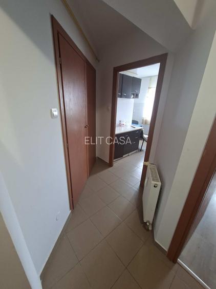 Apartament cu 1 camera decomandat, se poate transforma in 2 camere dec, zona Cug - 12
