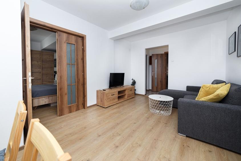 Apartament de închiriat – Universitate | 2 camere | Terasă 40 mp