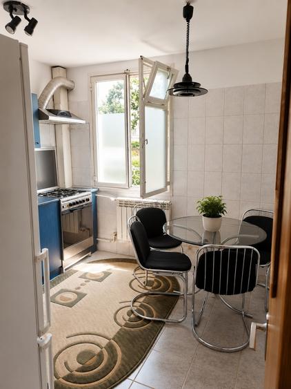 2 CAMERE DECOMANDAT / DRUMUL TABEREI