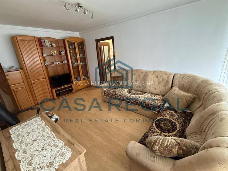 Închiriere apartament 2 camere Oradea | Central | Lift renovat | Balcon generos - 2