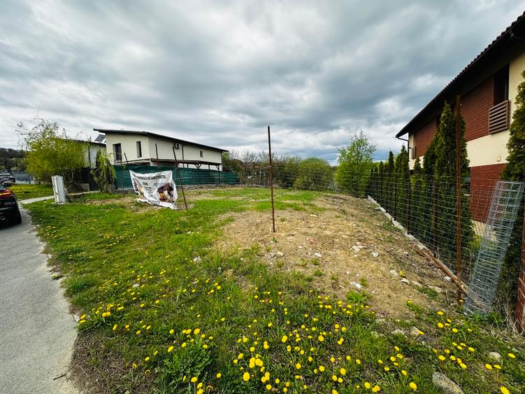 Teren de vanzare ( proiect+ autorizație )