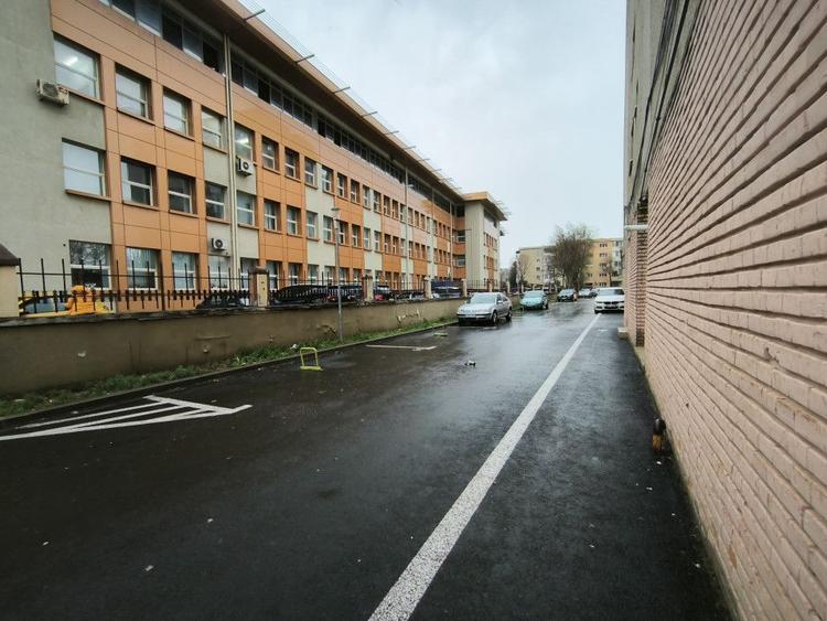 Spatiu Comercial Micalaca, Malul Muresului, zona 300 vizavi UAV