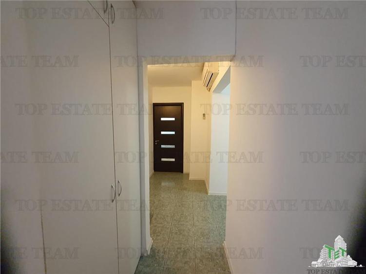 Apartament 4 Camere bloc Petromar in zona Gara Constanta
