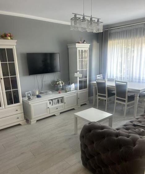 Apartament 3 camere decomandat, zona DACIA
