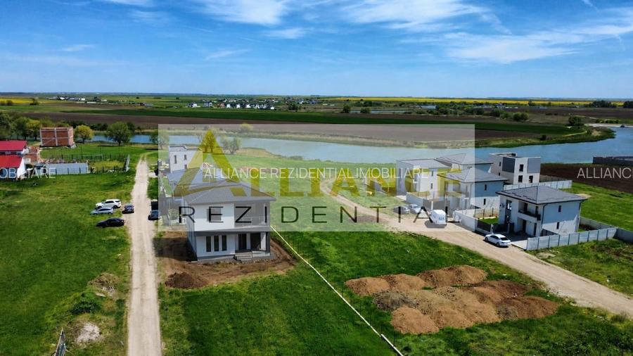 Vila Individuala cu vedere la lac ||5 Camere 3 Bai || Teren 431 mp || - 3