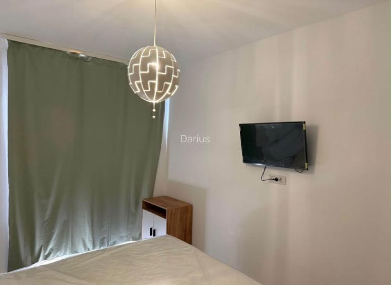 Proprietar Închiriez apartament de lux