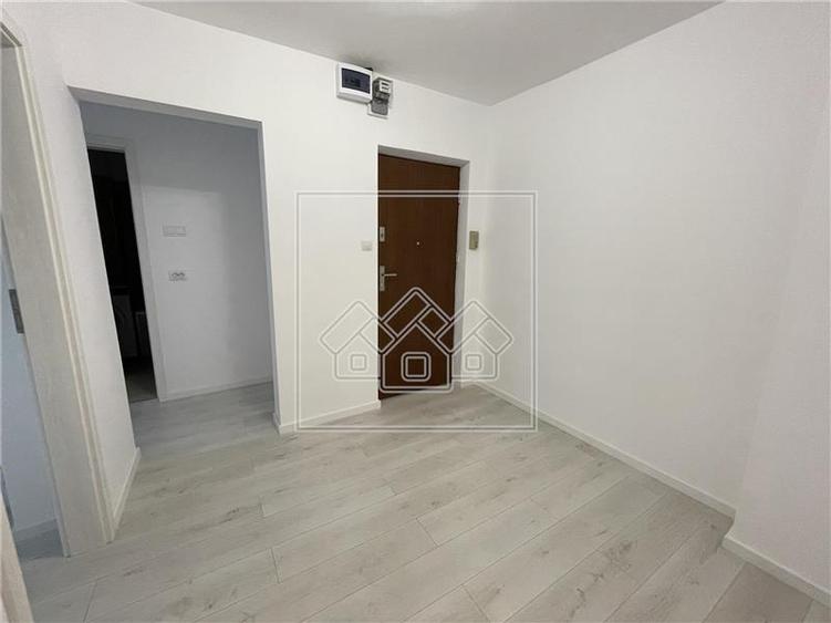 Apartament 2 camere decomandat, Rahovei