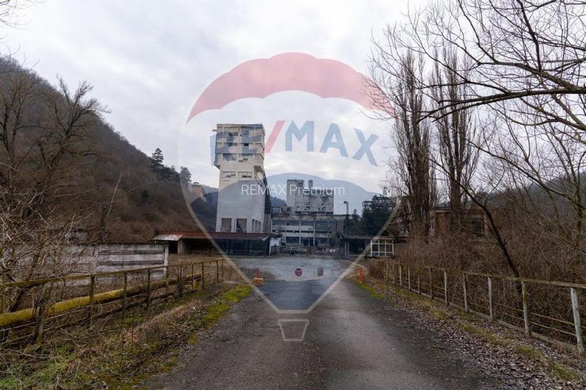 Platforma industriala 33.000 mp | fosta fabrica dolomita | acces TIR | - 2