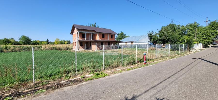 Vila la rosu Draganesti/Tecuci/Galati