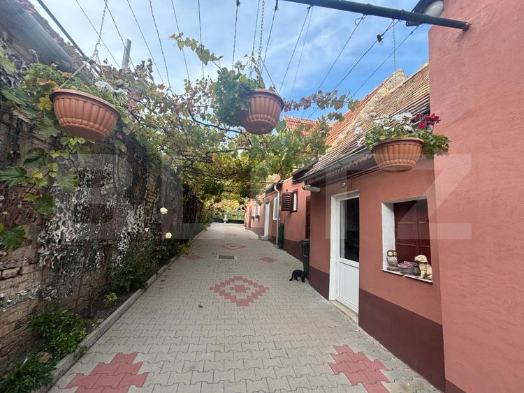 Casă de 130 mp utili în Șura Mare, cu terasă de 27 mp și teren de 250 mp