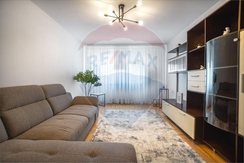 COMISION 0!!! Apartament cu 3 camere, complet renovat,  de închiriat!