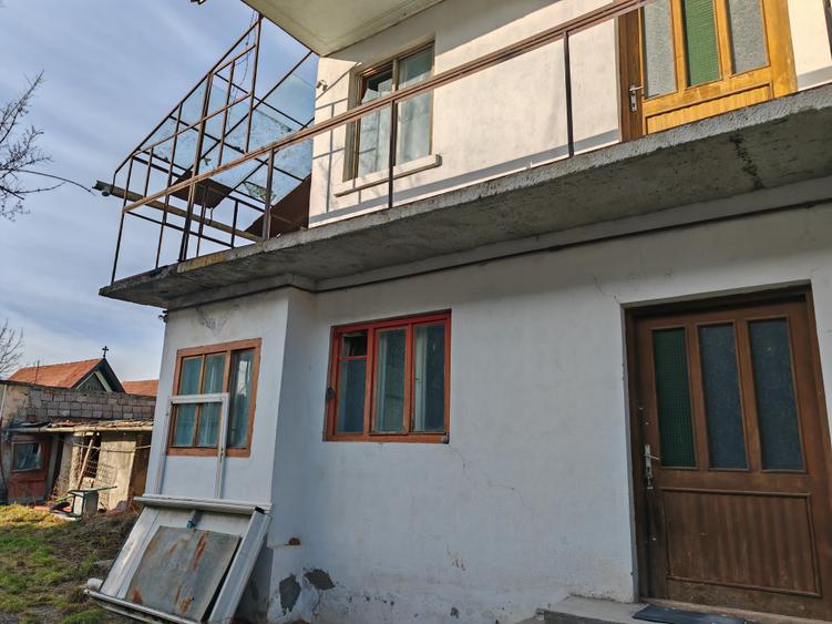Casa libera la vanzare RASNOV