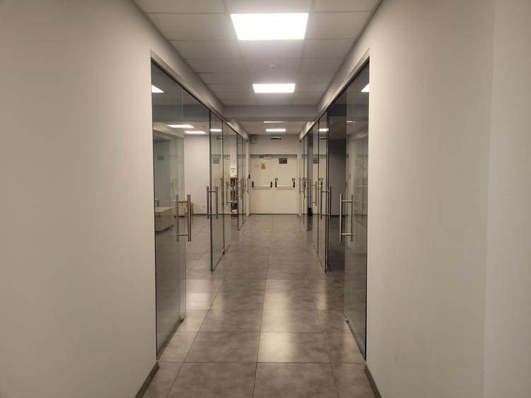 Inchiriez spatiu birouri, clinica, sau alte activitati cu publicul