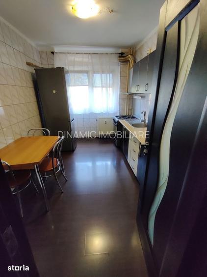 Apartament 3 camere Obor – 2 min de metrou, boxă 9 mp