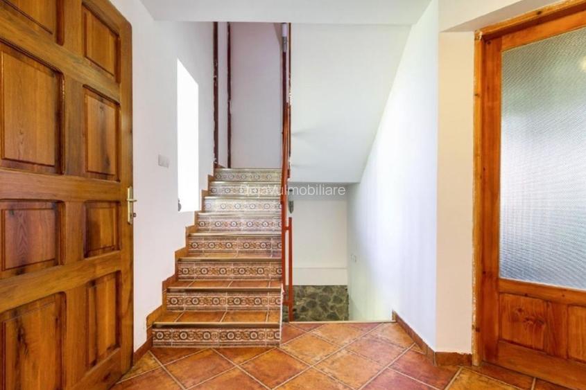Vila Valea Doftanei 7 Camere,5 Bai ,Vedere Panoramica - 4290 Mp