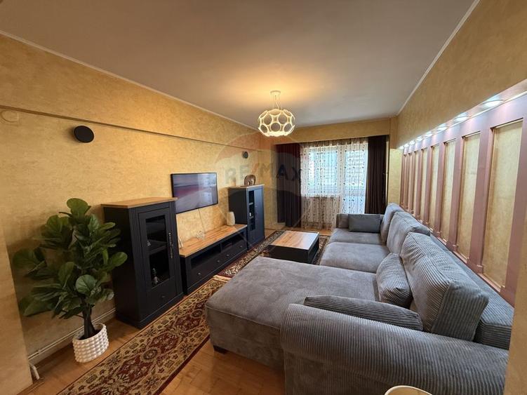 Apartament cu 4 camere de închiriat Ultracentral