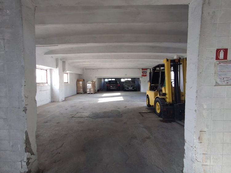 Spatii depozitare /productie Linia de Centura Leordeni-Glina