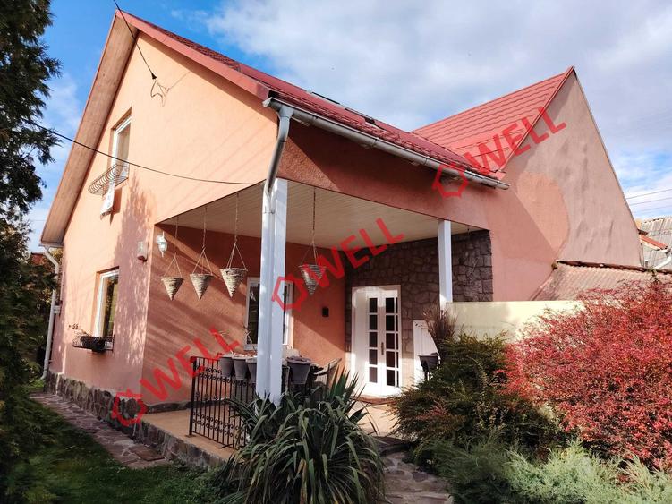 Casă de vânzare în centrul orașului Târgu Secuiesc!
