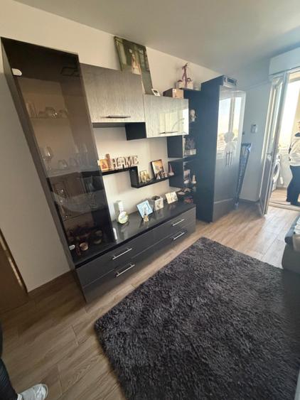 Apartament de vanzare, cu 2 camere, 57 mp, zona Craiovita