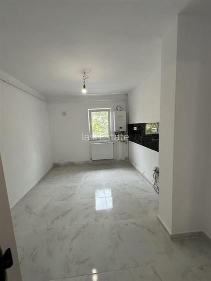 Apartament 4 camere decomandat, 82 mp, Etaj 1, Renovat - Zona Dacia - 3