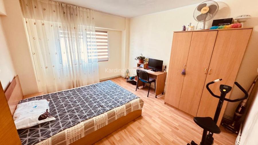 Apartament 2 camere intrare Răcădău, Strada Carpaților, etaj - 6