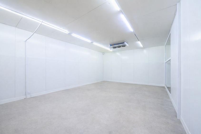 Hală industrială / spațiu comercial – VÂNZARE – DN 65B – Bradu, zonă comercială