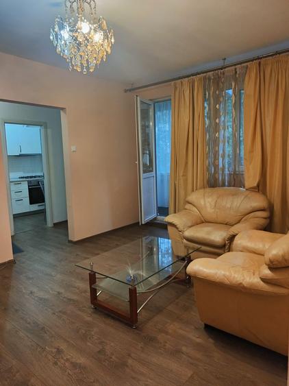 Apartament 2 camere 1 Mai-Domenii