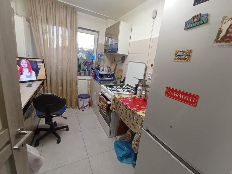 Apartament 3 camere Cantemir-Podu de Piatra, renovat, mobilat si utilat