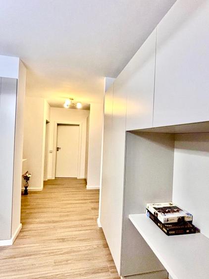 Inchiriez ap. 2 camere, complex ELITE,58 mp cu garaj, nou!