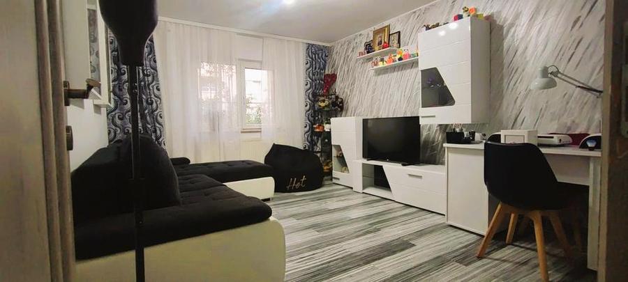 Apartament 3 camere, 2 bai, parter. Zona Uzina 2