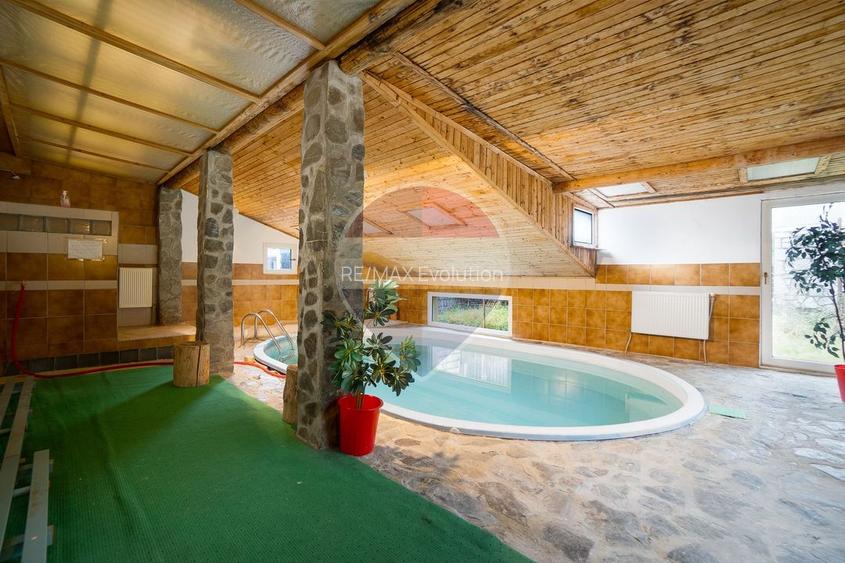 Casă de Vacanta/ Familie/ cu Poveste-Azuga/ Piscina interioara!
