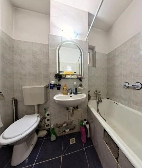 Apartament cu 3 camere situat în Drumul Taberei