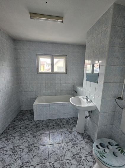 Super oferta! Casa cu 6 camere in Gheorgheni, pentru locuit sau birou!