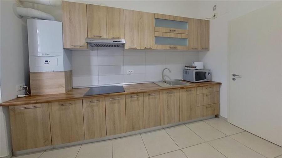 Apartament mobilat, 2 camere decomandate, loc de parcare, Urban Pentha