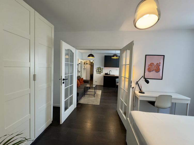 0 % comision Apartament modern 3 camere etaj 2/3, locatie Centrala